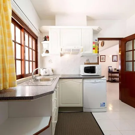 De Santa Maria Willa