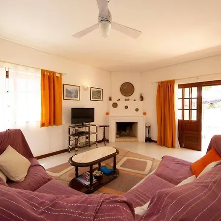 De Santa Maria Villa *